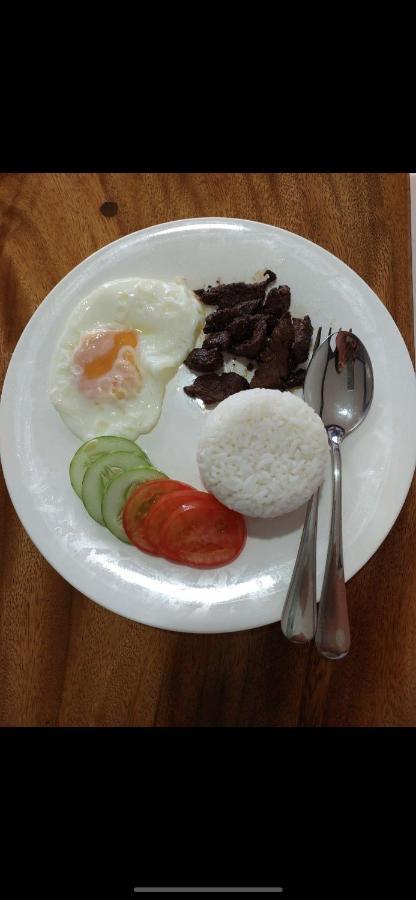 Nober Apartments Puerto Princesa Екстер'єр фото